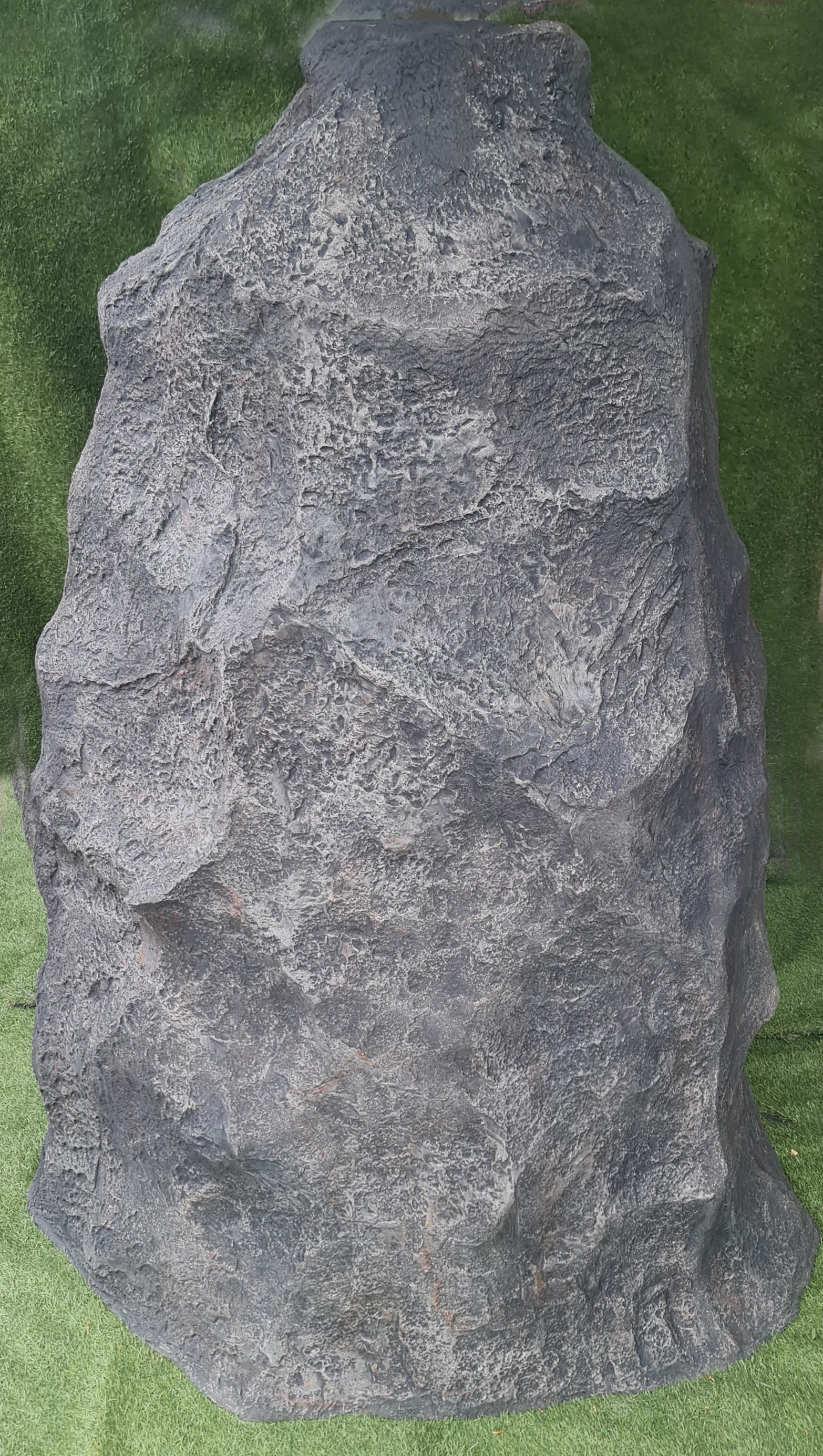 Everardo Rocks Everest Rock – ChhajedGarden.com
