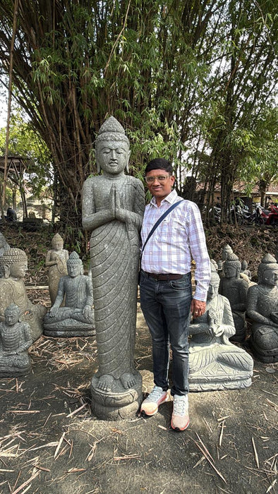 STANDING BUDDHA PRAYING