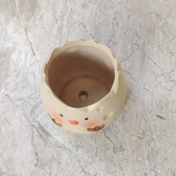 Decorative chick eggshell ceramic pot for tabletop and shelf display