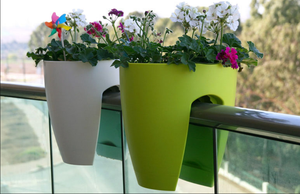 High Quality Plastic Balcony Railing Planter (Red-Green-Blue-White combos) (Pack of 4) - CGASPL