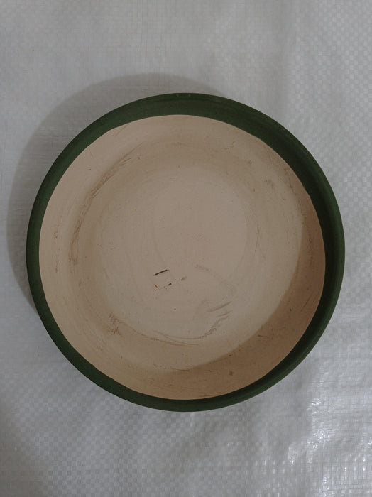 Ceramic pot with bottom tray