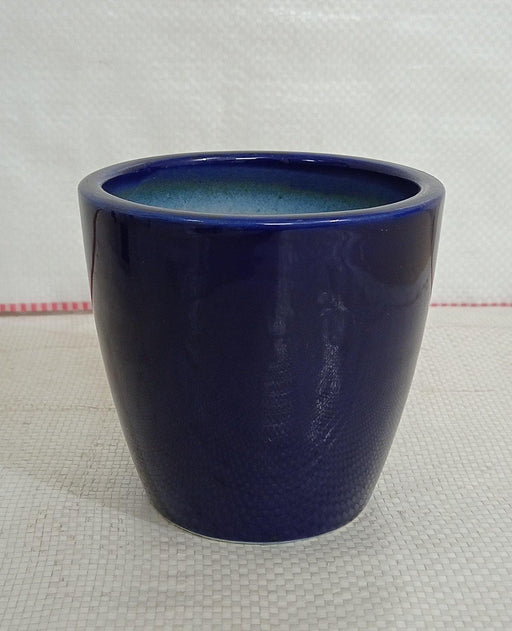 Stylish ceramic pot set in blue color