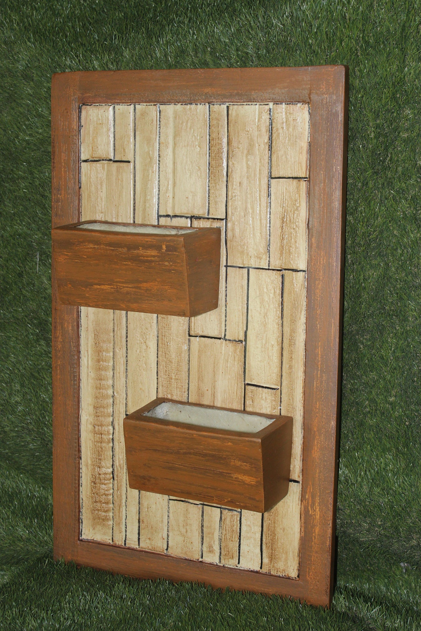 Wallmounted Planters